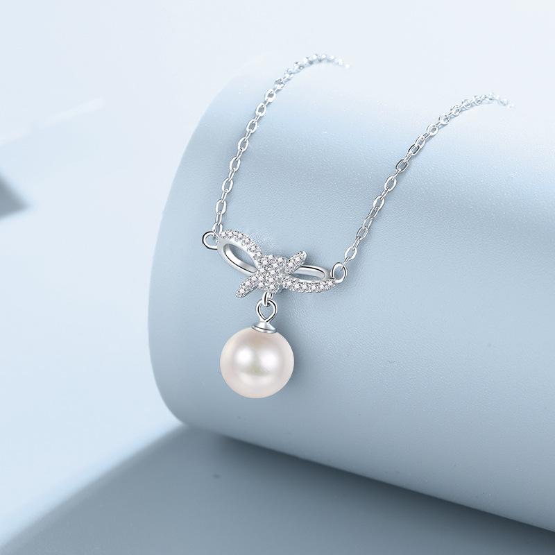 Pearl Bow Necklace Women's Fashion Versatile Clavicle Chain Diamond Pendant Necklace