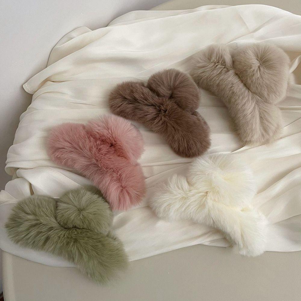 Ball All-match Korean Style Hair Clip Leopard Grasp Clip Female Hair Accessories Plush Hair Claw