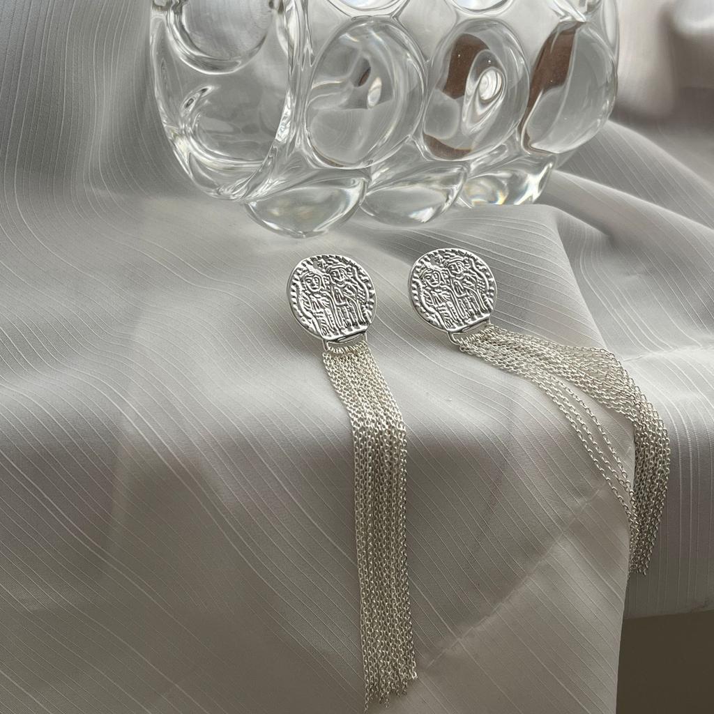 Преувеличенные длинные серьги-гвоздики для званого ужина, рельефные серьги, серьги, модный темперамент, высококлассные универсальные серьги с бахромой.