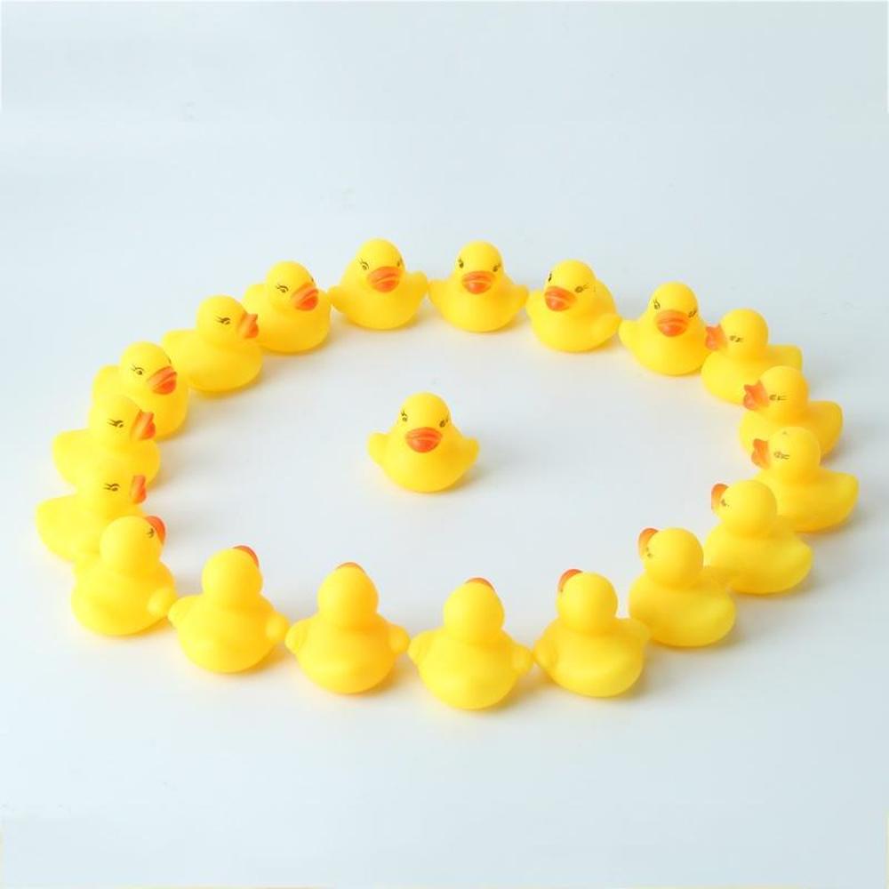 10/20 Мини Желтая резиновая уточка для купания Игрушка для ванны Пищащая водная игра Веселье для маленьких детей