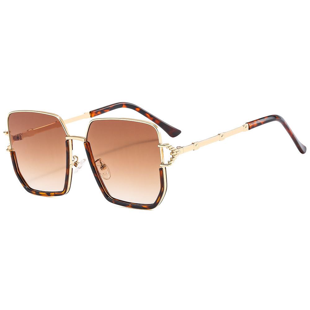 New Fashionable Retro Large Frame Sunglasses for Women's Personalized Street Photography Sun Glasse UV400 Trendings