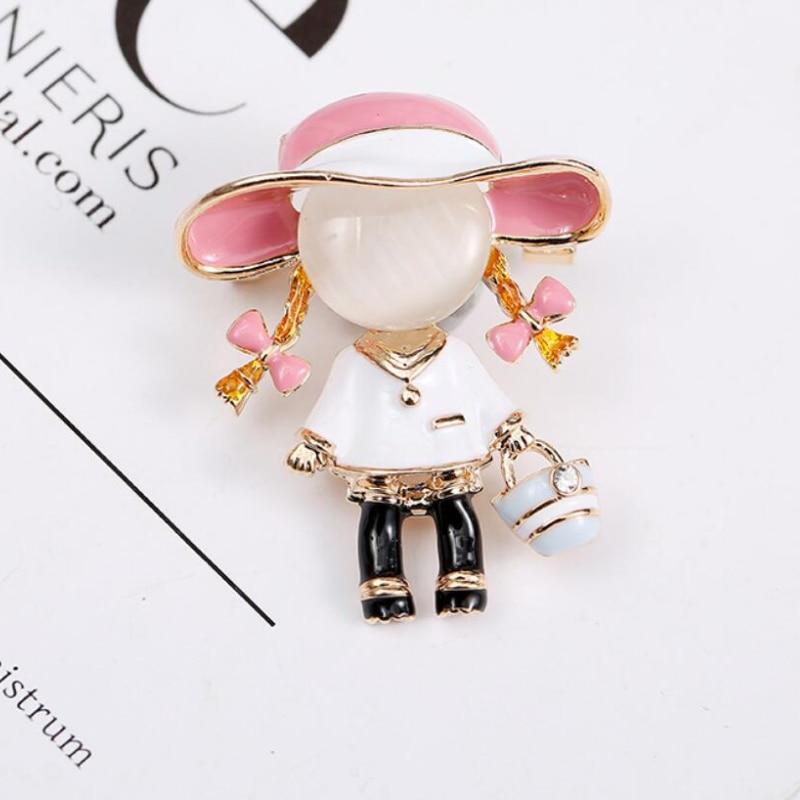 Blucome Новое поступление, брошь в виде милой девочки, которая ест дыню, маленькая девочка с розовой шляпой, брошь на булавке для девочек и женщин