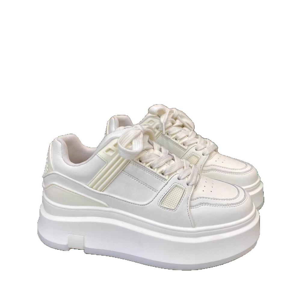 2025 новые летние универсальные белые туфли на платформе в гонконгском стиле, женские повседневные кеды, популярные спортивные туфли-хлебушки