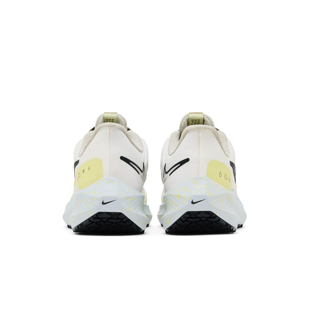 Nike Женские Air Zoom Pegasus 39 Shield 'Бледно-слоновая кость Светло-зеленый' (женские размеры) Бледно-слоновая кость / Нейтрально-оливковый / Светящийся зеленый / Черный