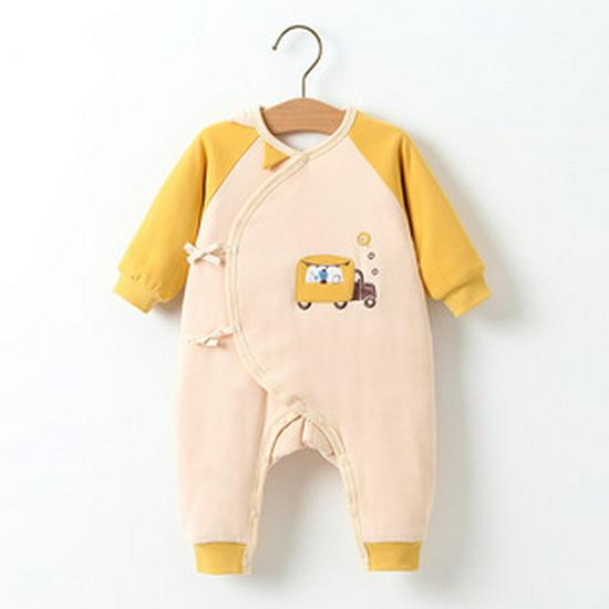 Детский трехслойный теплый комбинезон из чистого хлопка: Весенний стеганый комбинезон для новорожденных, подходящий для ползания и ношения на открытом воздухе.