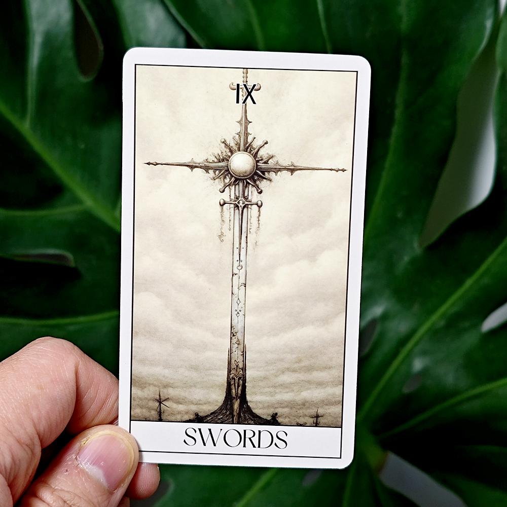 Готическая колода Таро 10,3*6 см, стиль ужасов, 78 карт Райдера-Уэйта. Отправьтесь в жуткое путешествие с нашей готической колодой Таро ужасов.