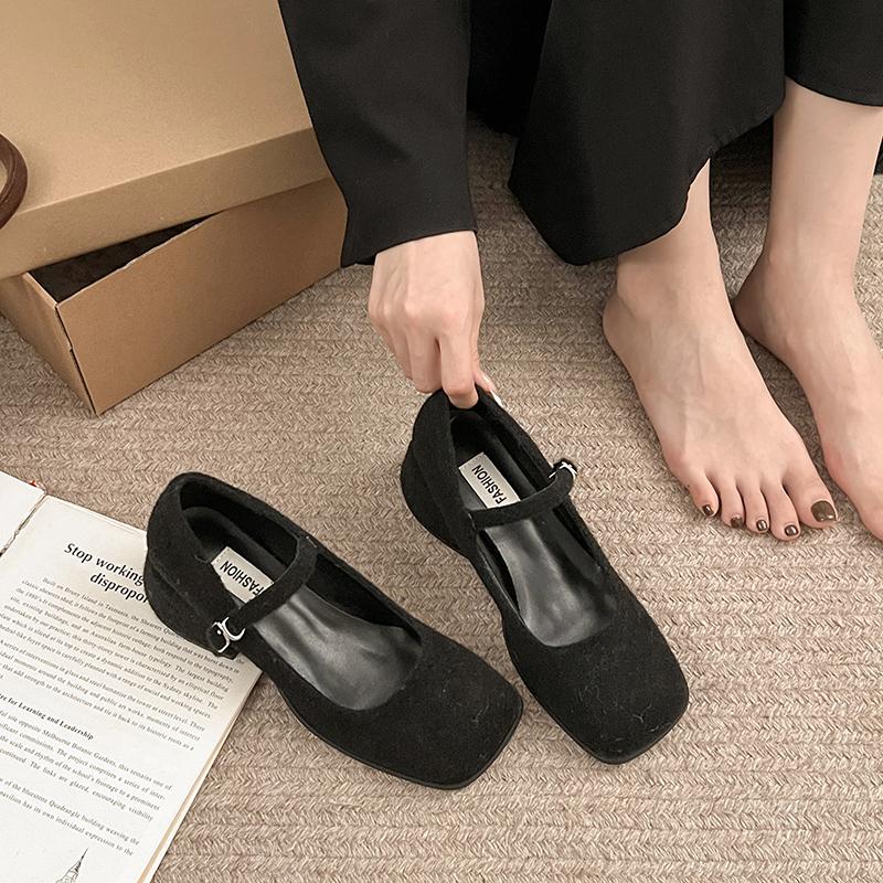 Fashion 2025 Fashionable Simple and Elegant Spring Designer Woman Shoes Fashion Shallow Thick Heels Elegant Party Female Shoes