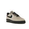 Nike Кроссовки Air Force 1 07 LV8 Desert Khaki Unisex, светло-коричневые, светло-коричневые, отражающие, серебристые HV6526-200
