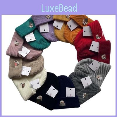 Уютная и теплая вязаная шапка для мужчин в классическом черном и сером цветах, идеально подходящая для зимней носки