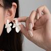 Французские объемные серьги-кольца с цветами Женские жемчужные серьги Простые цветочные ретро нишевый дизайн пусеты