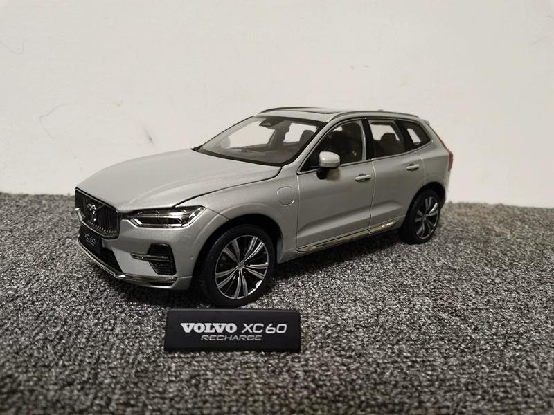 Официальный Volvo 1:Модели автомобилей из сплава в масштабе 1:18 - XC60, XC90, S60L, литые под давлением с заводской металлической краской, коллекционная модель для демонстрации