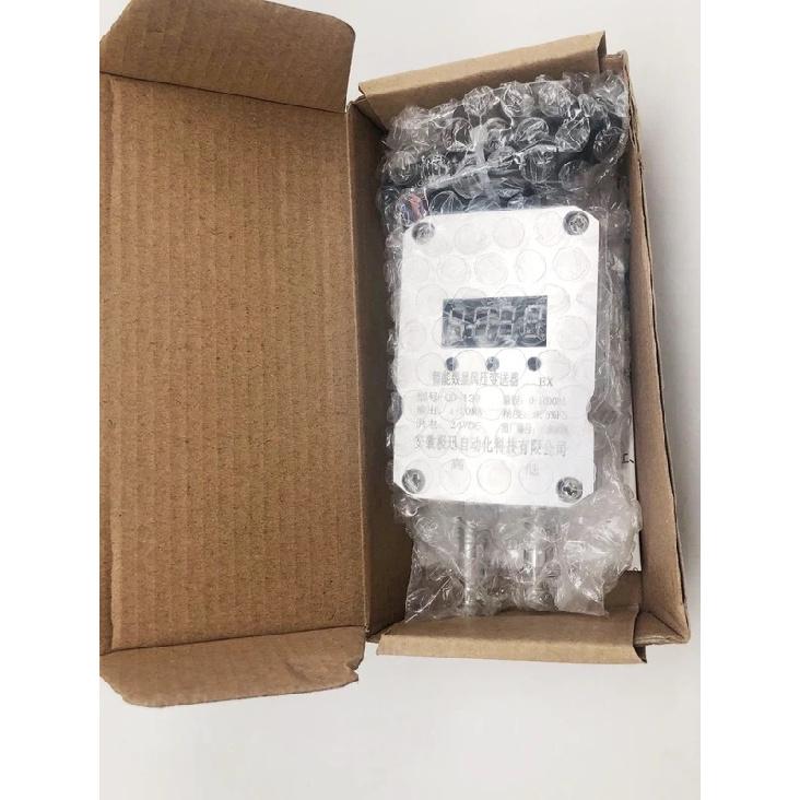 Industrial Air Pressure Transmitter Hvac System LCD Display -30-300Kpa Digital Micro Wind Gas Differential Pressure Transmitter