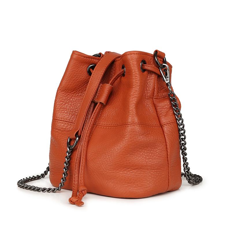 Модельер из натуральной кожи Сумочка-ведро Большая сумка на шнурке для женщин Мягкие сумки на ремне Сумка-мессенджер Коровья кожаная повседневная сумка-тоут с цепочкой Сумочка