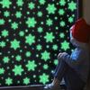 3D Светящаяся снежинка Рождественская Наклейка на Окно Флуоресцентная Рождественская Декорация Наклейка на Окно Снежинка Статическая Наклейка