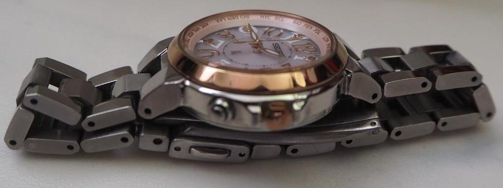 [USED] Seiko Lukia Titanium Radio-Controlled Solar Watch 1B25-0AC0 White Dial