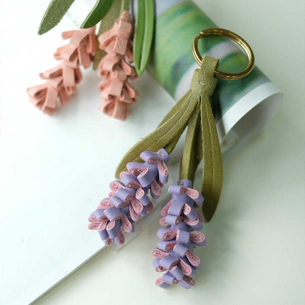 Очаровательный лавандовый брелок из коровьей кожи для женской сумки, модный брелок, прочный, изысканное исполнение, украшение для сумки, аксессуары для сумки