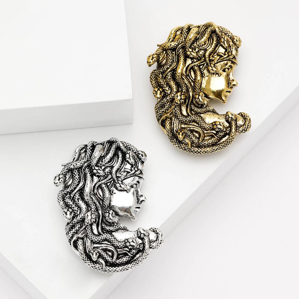 Vintage Creative Medusa Brooch, Personalized Clothing Pin Accessories Corsage
