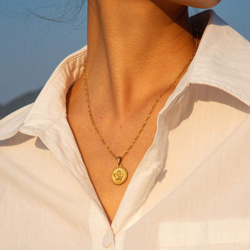 Ожерелье из нержавеющей стали с покрытием из 18-каратного золота, с кулоном в виде ангела Купидона