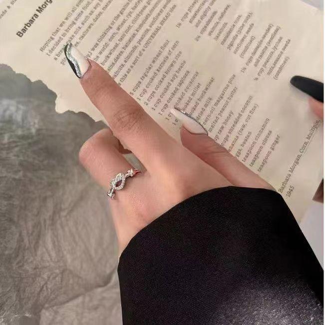 Twin Knot Winding Love Zircon Ring Girlfriend Couple Ring Fashion Simple High Sense Niche Design Jewelry