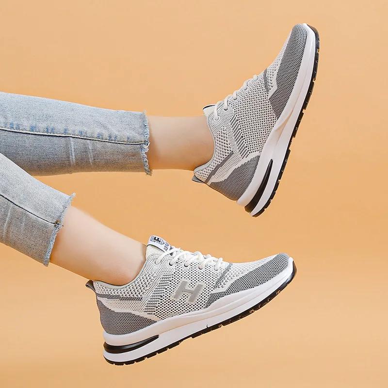 Модная женская спортивная обувь, мягкая женская повседневная обувь, легкие удобные женские кроссовки 2024 года, лидер продаж, женские кроссовки