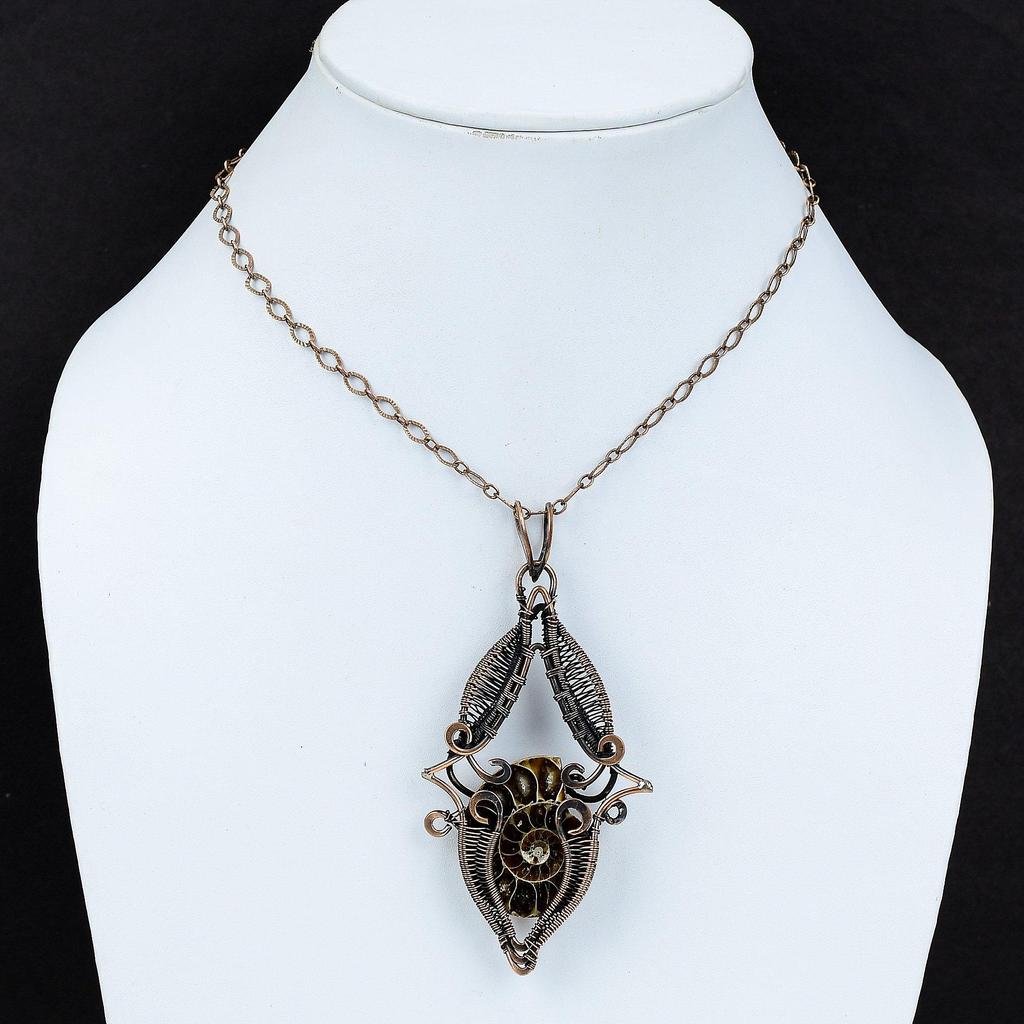 Кулон с окаменелостью аммонита, обернутый медной проволокой, кулон с драгоценным камнем, медные украшения, ручная работа, новый, кулон, подарок для мамы, украшения с окаменелостью аммонита