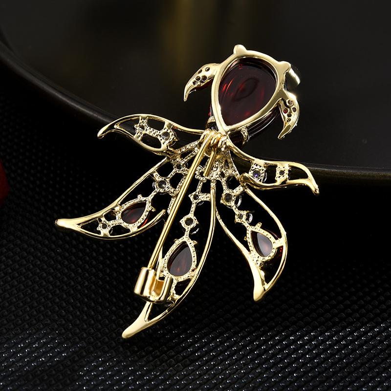 Senior Brooches Flower Leaf Brooch Pins for Women Suit Pendant Fashion Brooches Jewelry