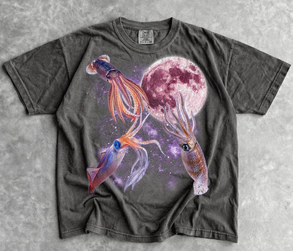 Space Squid Graphic T-Shirt, Pink Moon Marine Life Tee, Psychedelic Sea Animal Design