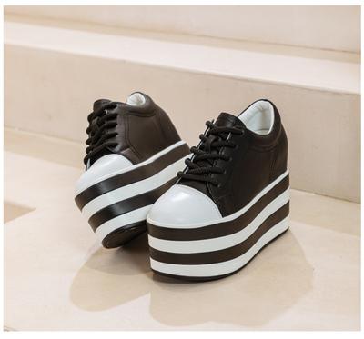 Мода 12 см Натуральная кожа Женская повседневная обувь Массивные кроссовки Платформа Клин Скрытый каблук Женская обувь для отдыха Летние кроссовки Женские