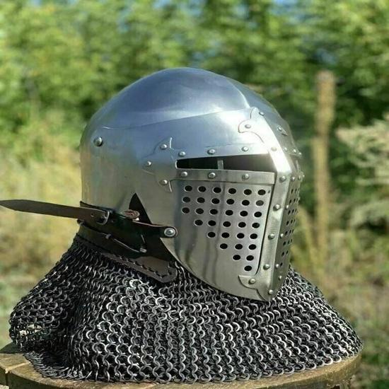 Medieval Roa Bascinet Helmet LARP Knight Armor Helmet With ChainMail  Steel Helmet With Visor  Perfect LARP And Historical Reenactments