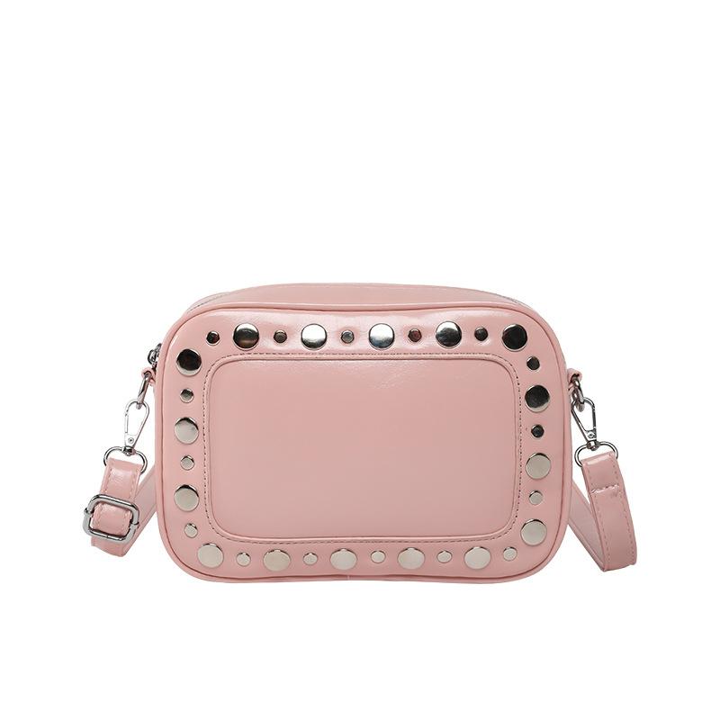 2025 новая горячая распродажа персонализированная сумка для камеры с заклепками в горошек нишевый дизайн простая трендовая высококачественная текстурная сумка-мессенджер