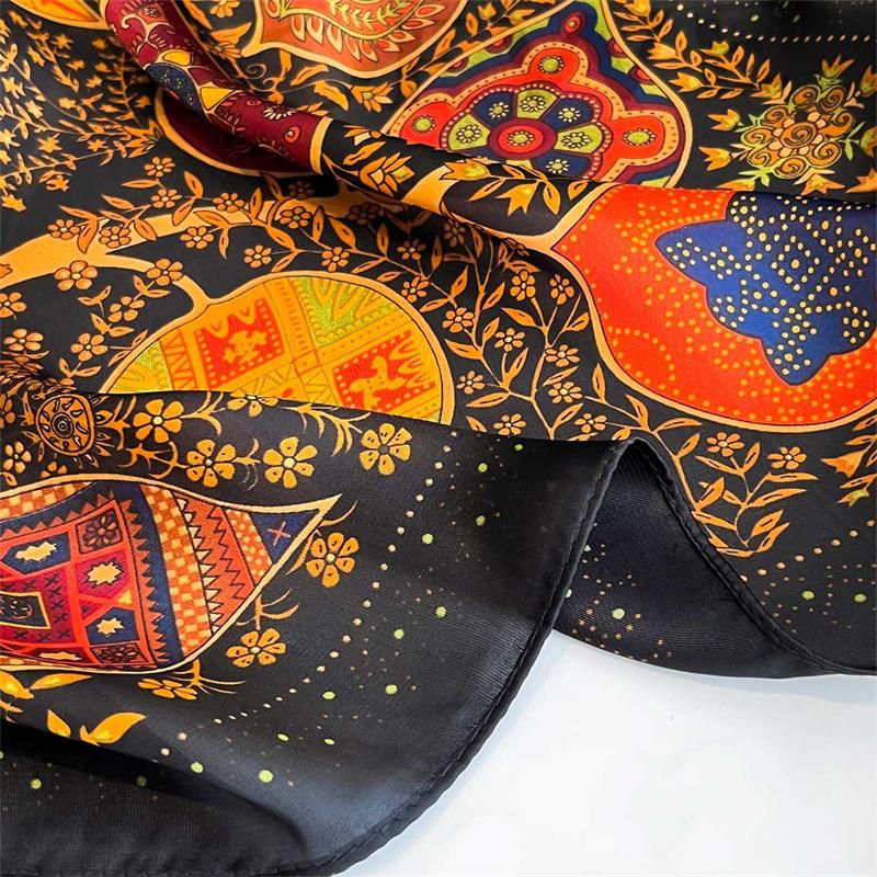 Gold Leaf Print Scarf 70x70cm Women Silk Scarves Luxury Bandana Hijab Neckerchief Shawl Kerchief Hair Band Foulard