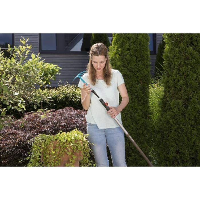 Serfouette à fleurs Combisystem® GARDENA - Acier enduit - Outil pour travaux de sol - Garantie 25 ans