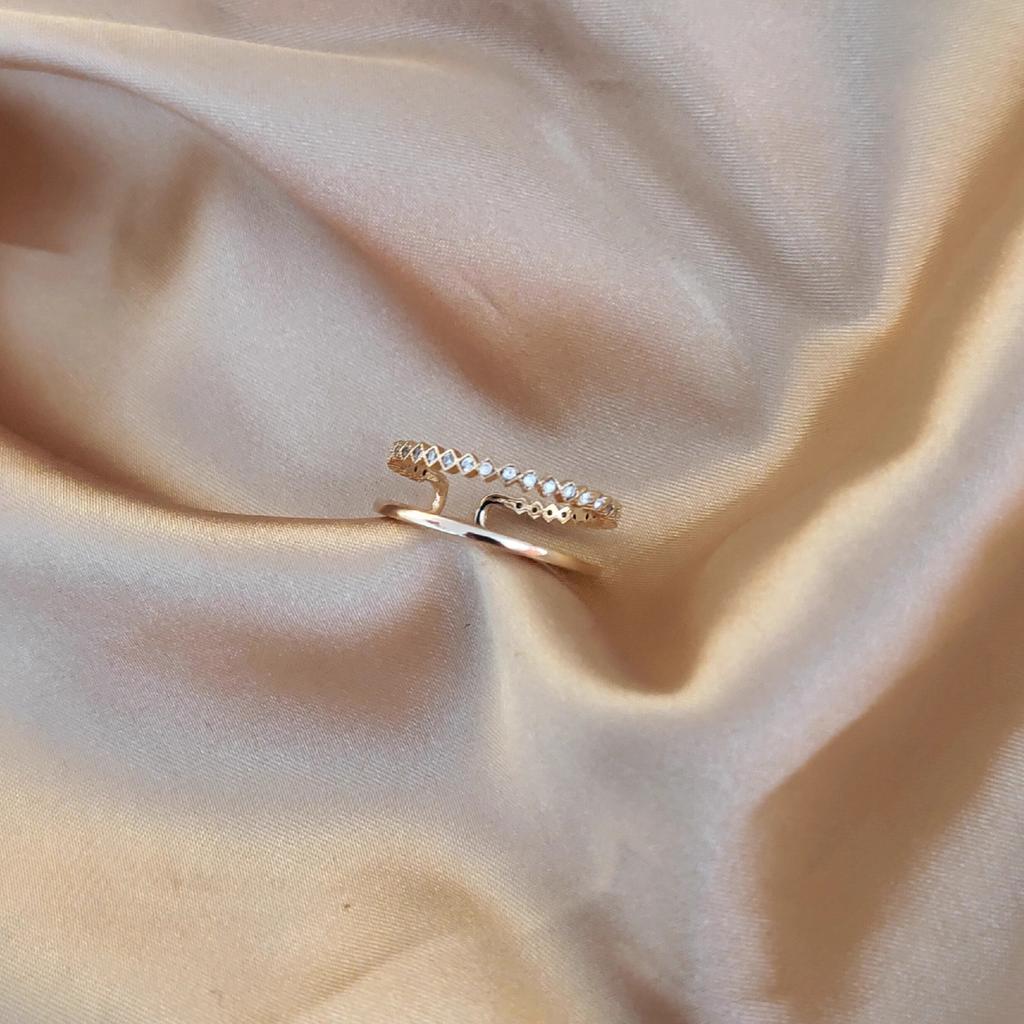 Превосходное циркониевое кольцо женское легкая роскошь нишевое изысканное чувство дизайна моды личность открытое на указательный палец тренд повседневное изящное кольцо