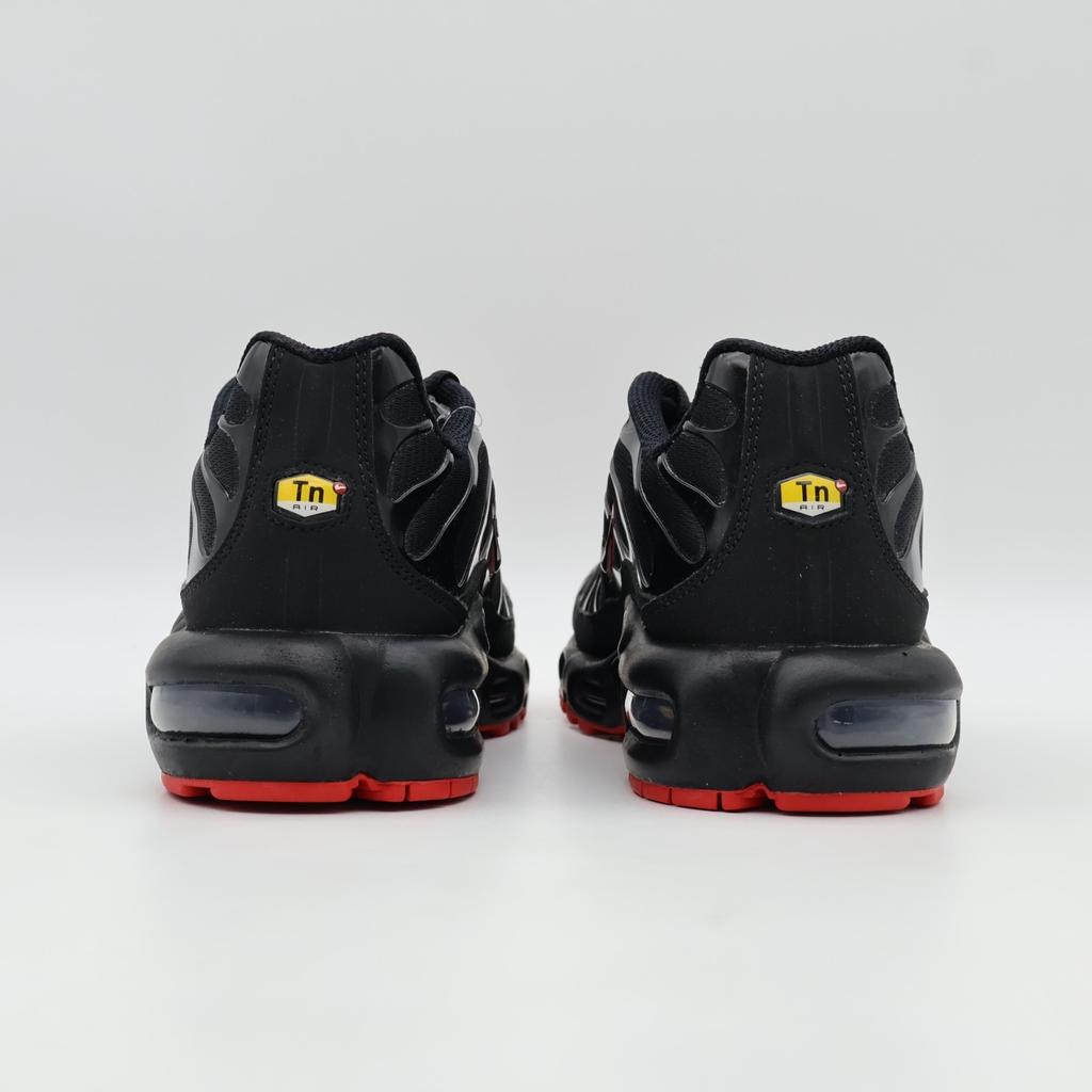 IM4868-010 Nike Air Max Plus Черный Красный (Мужской)