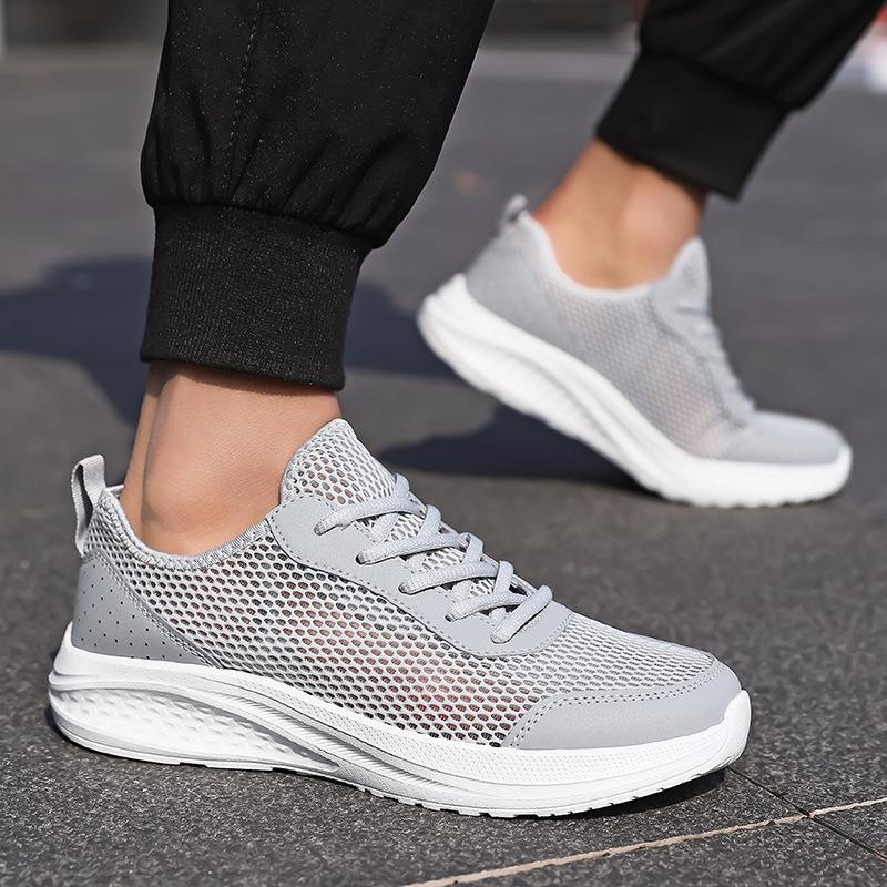 Large size summer new lightweight hollow breathable sports casual shoes men's mesh shoes