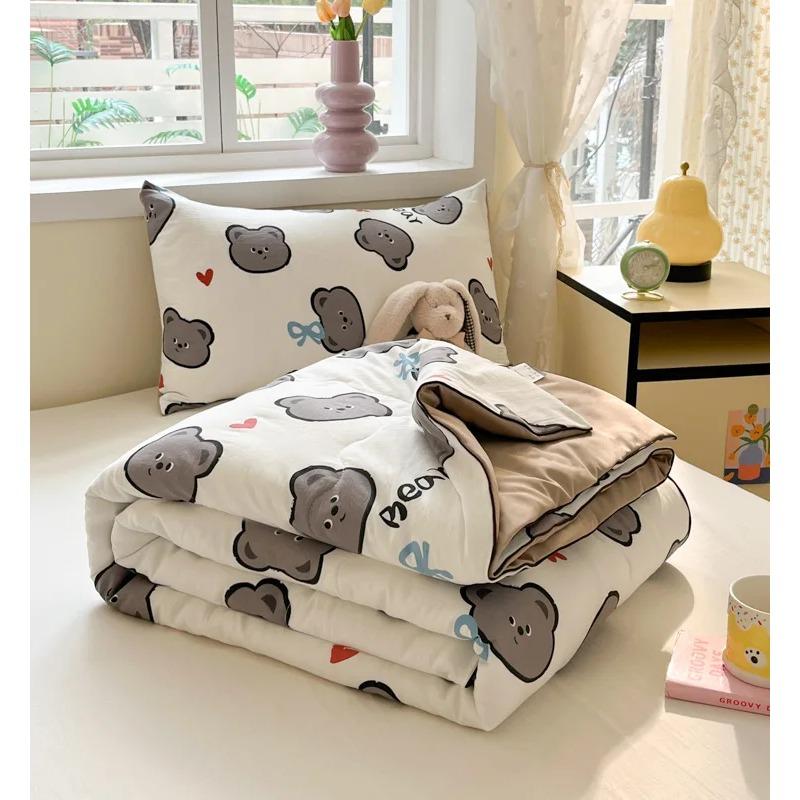 Cute Cartoon Printed Thin Quilt Kids Students Summer Double Yarn Soybean Air Conditioning Comforter Lightweight Cooling Blankets