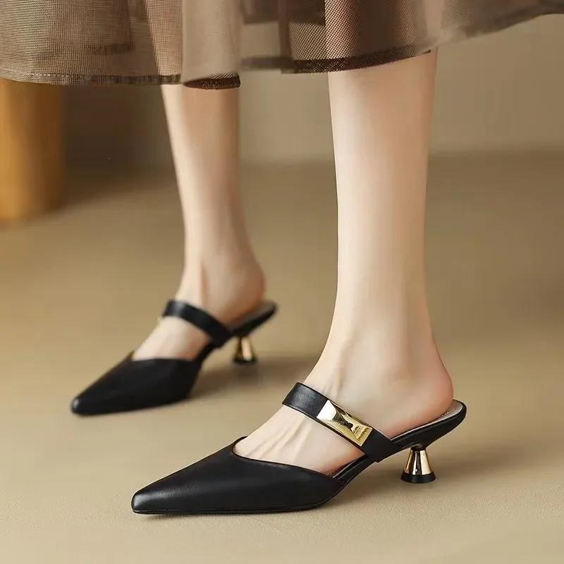 Женские туфли-мюли на kitten heel, золотая заклепка, заостренный носок, летние сандалии, модные, бежевые, женские, повседневные, на среднем каблуке, роскошная обувь
