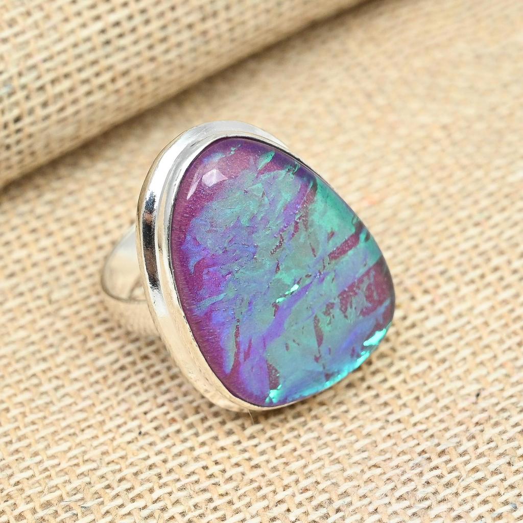 Необычное кольцо ручной работы из твердого серебра 925 пробы с фиолетовым австралийским тройным опалом и драгоценным камнем