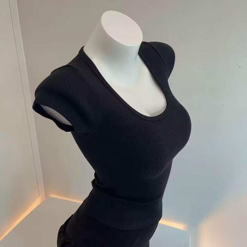 Slim Fit BM Style Большой U-образный вырез с резьбой для похудения и дышащий сплошной цвет с короткими рукавами