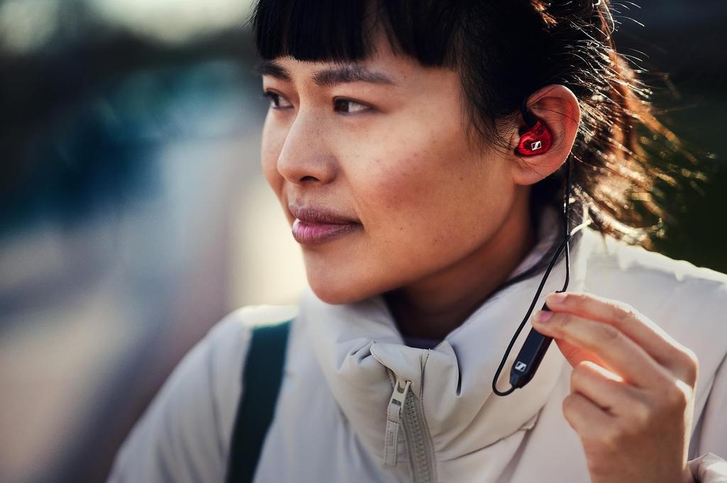 Sennheiser IE 100 PRO Wireless Earphones Clear