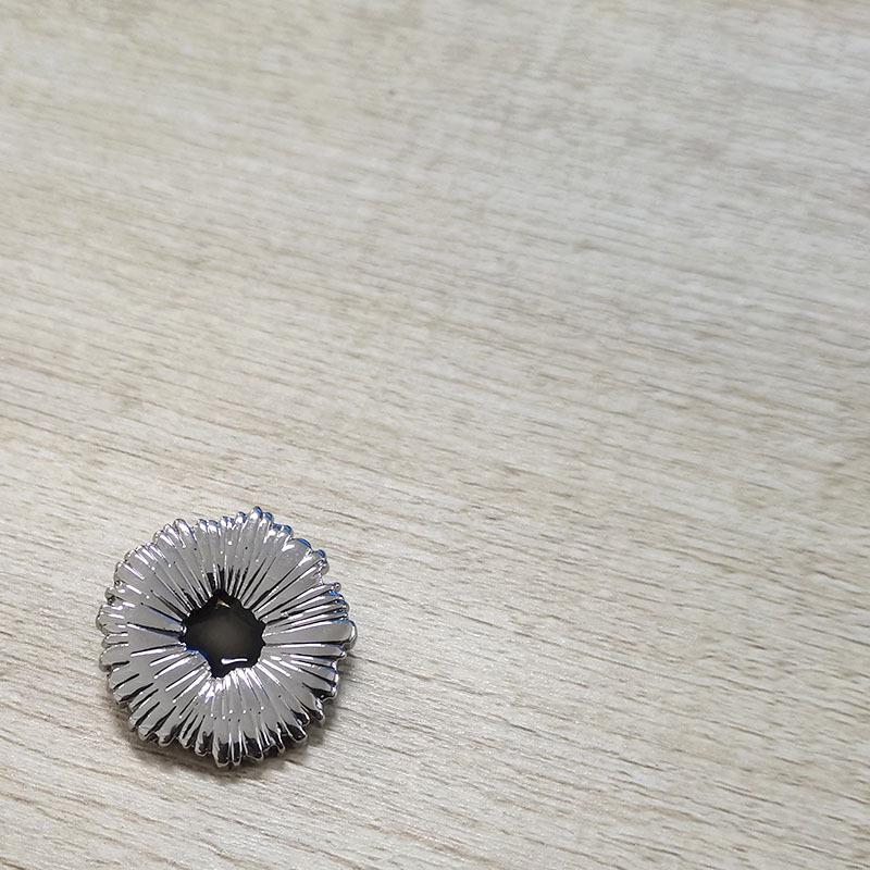 Yisen ESSTUDIO ретро металлическая пряжка черное шерстяное пальто в горошек