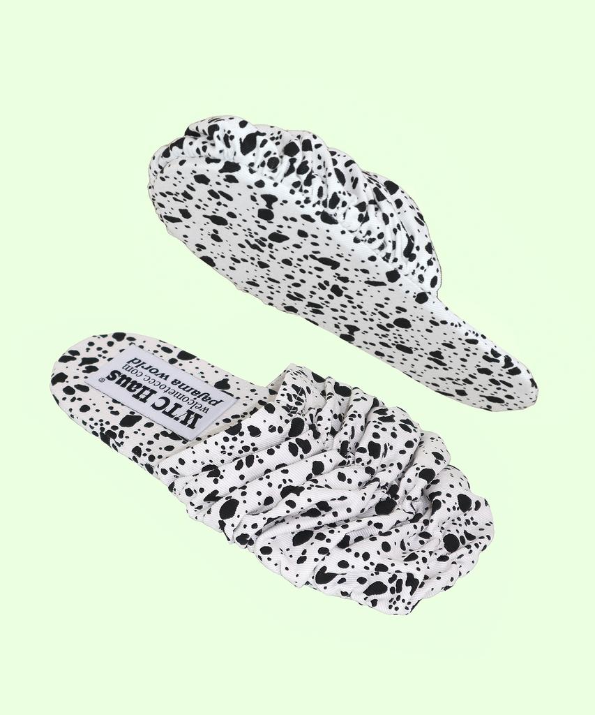 Добро пожаловать в Ccc Croa Shoes (Молочная корова) Комнатная обувь