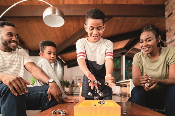 Ravensburger Strike 24876 Board Game Table Party Game of Gift 6-Piece [Dice Game, Game, Game, Chance, (Birthday/Christmas)]