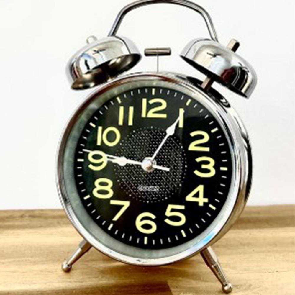 4 Inch Dial Luminous Alarm Clock Silver Battery Operated Alarm Clock For Office Decor