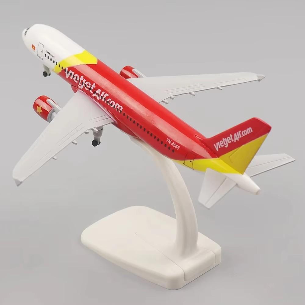 Масштаб 1/400 20 см Металлический самолет Vietjet A320 Металлическая игрушка Реплика Модель самолета из сплава Игрушка с шасси Коллекционный самолет Подарок