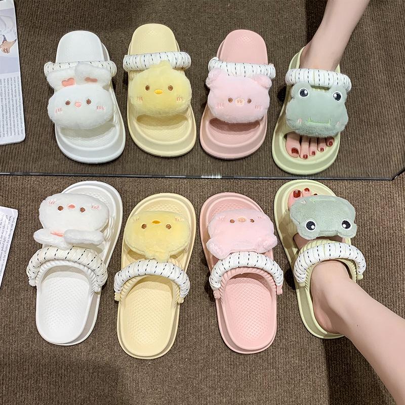 Тапочки женские милые мультяшные дизайн 2024 летние новые удобные домашние сандалии на платформе мягкие нескользящие женские туфли для ванной комнаты