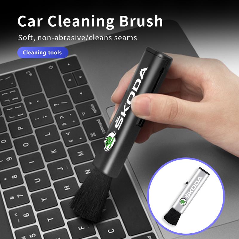 For Skoda Car Interior Soft Bristle Crevice Dusting Cleaning Tool Kamiq MK3 Roomster Rapid Kodiaq Karoq Fabia Enyaq