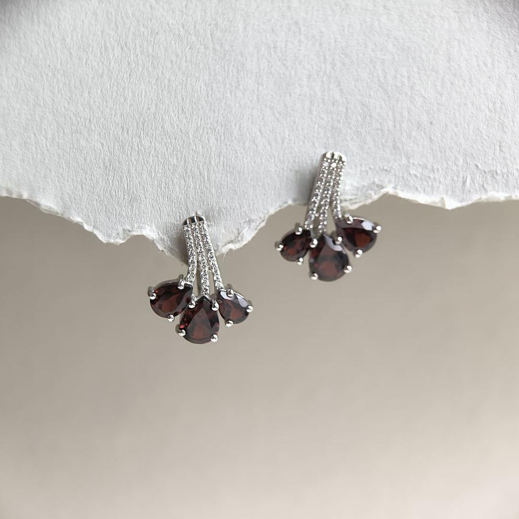 Серебряные серьги с натуральным гранатом 8.463ct (2182252)