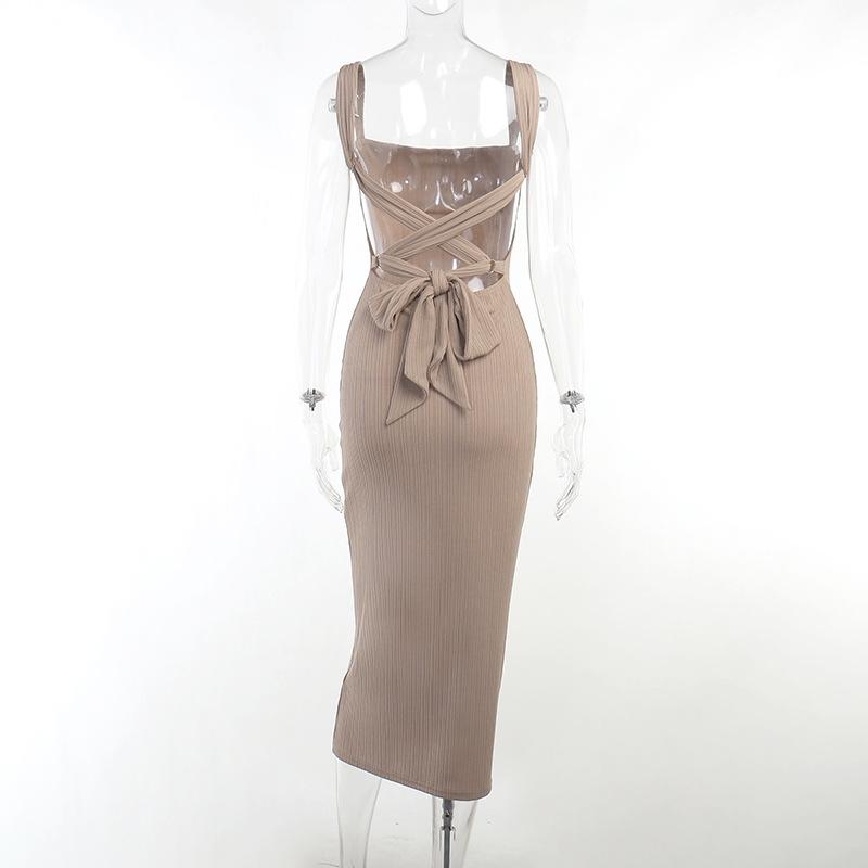 Женское однотонное облегающее платье с подтяжками и длинной юбкой с открытым ремешком на спине