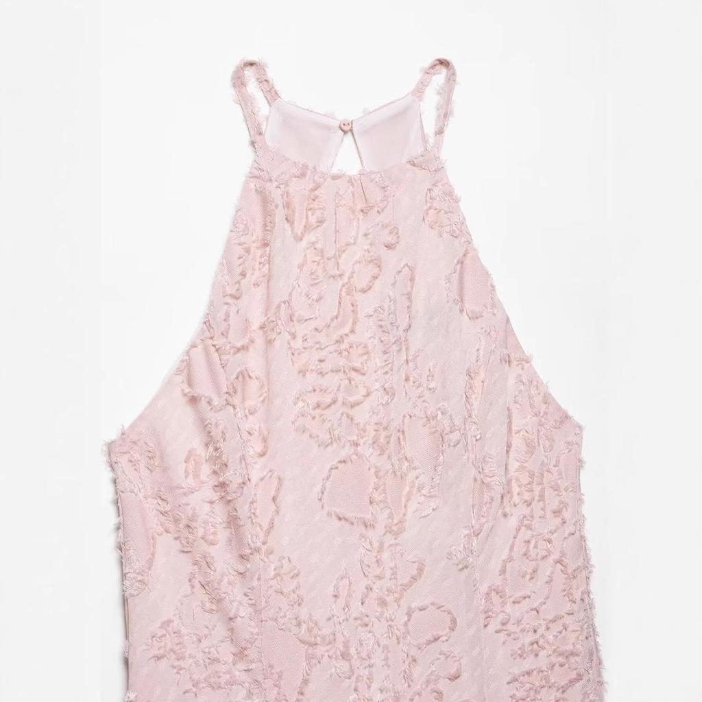 Летнее женское платье 2025 года в европейском и американском стиле с бретелью через шею - Модное, Простая текстура